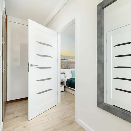 Morska Wygodny Z Parkingiem By Renters Apartment Rewal